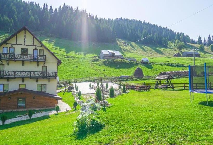 Дом 1 Спальня, Casa Bălan
