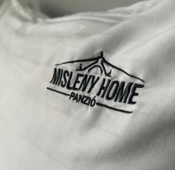 Standard-huone, Misleny Home