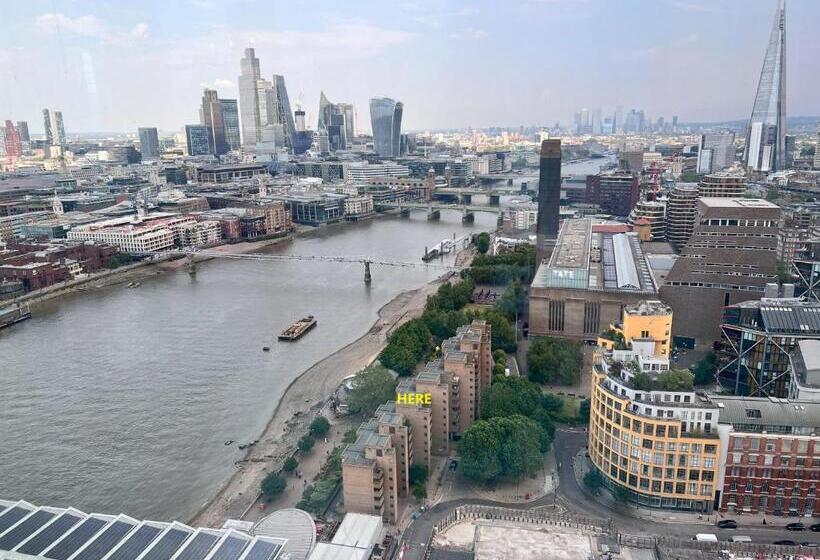 1 Bedroom Apartment Lake View, Great River Thames View Entire Apartment In The Most Central London