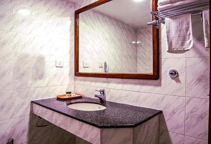 חדר סטנדרט, Collection O Poojith Residency