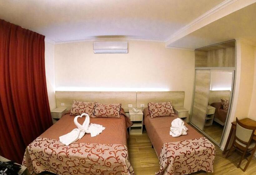 スタンダードトリプルルーム, Majestic