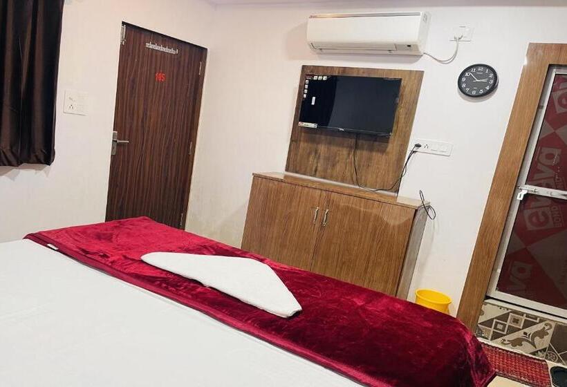 اتاق کلاسیک سه تخته, Oyo The 3 Star