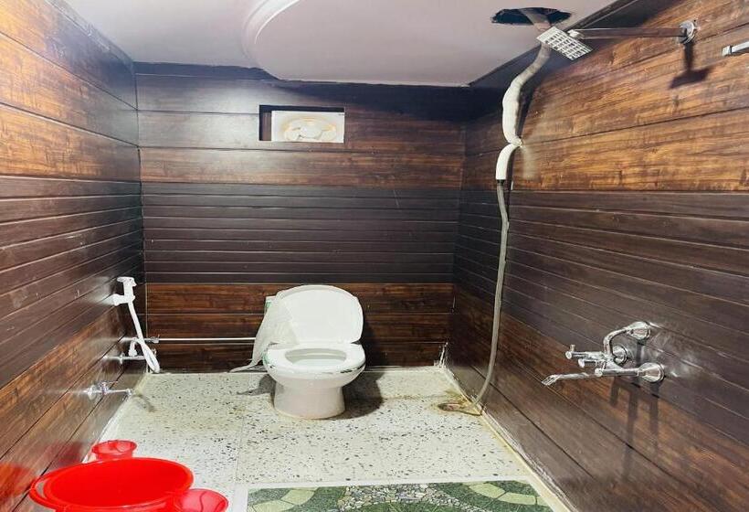 اتاق کلاسیک سه تخته, Oyo The 3 Star