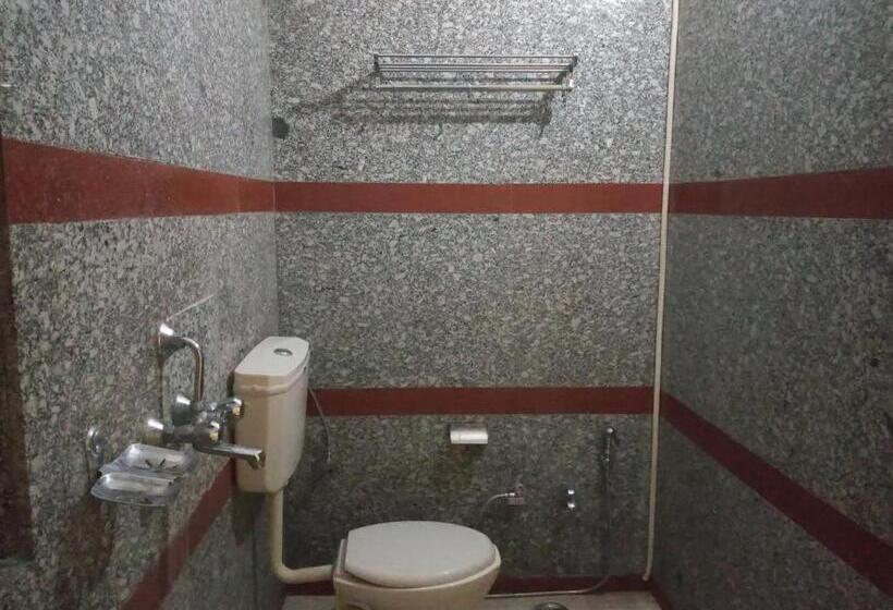 带大床的豪华间, Shining Fort