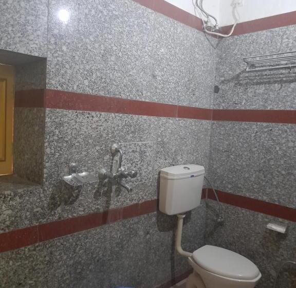 带大床的豪华间, Shining Fort