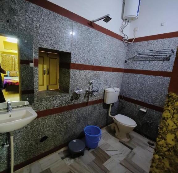 带大床的豪华间, Shining Fort