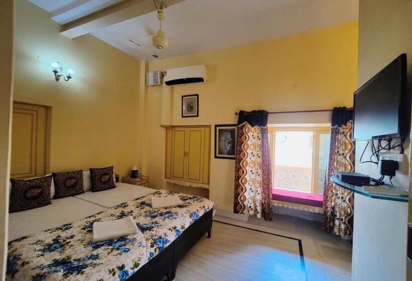 带阳台的豪华间, Shining Fort