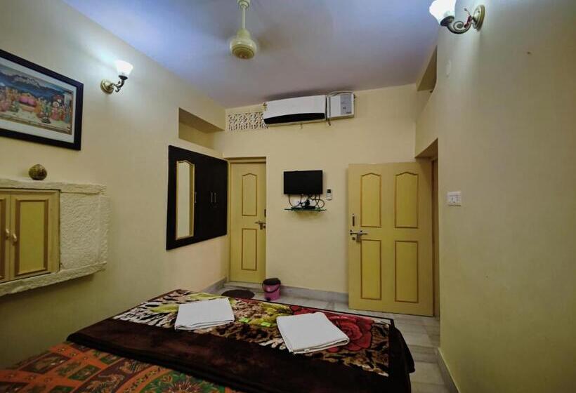 带大床的豪华间, Shining Fort