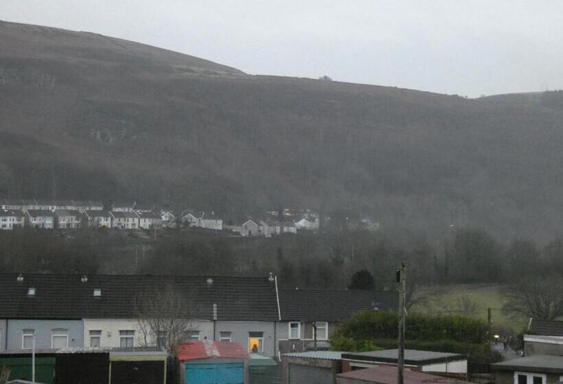 スタンダードルーム, Angus Studios For Bike Park Wales And Brecons