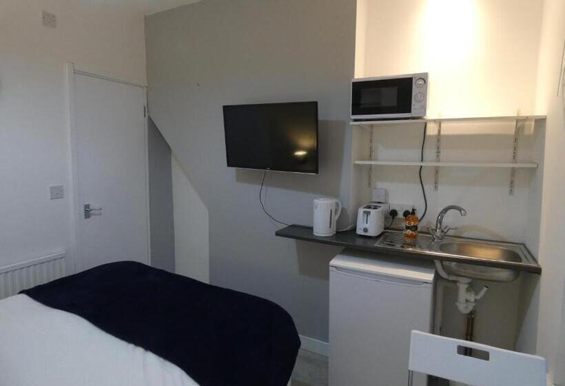 スタンダードルーム, Angus Studios For Bike Park Wales And Brecons