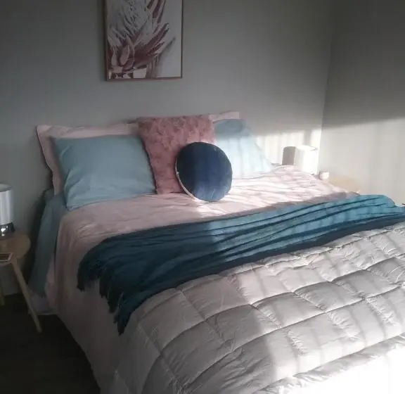 1 Bedroom Apartment Mountain View, Best View On Westview