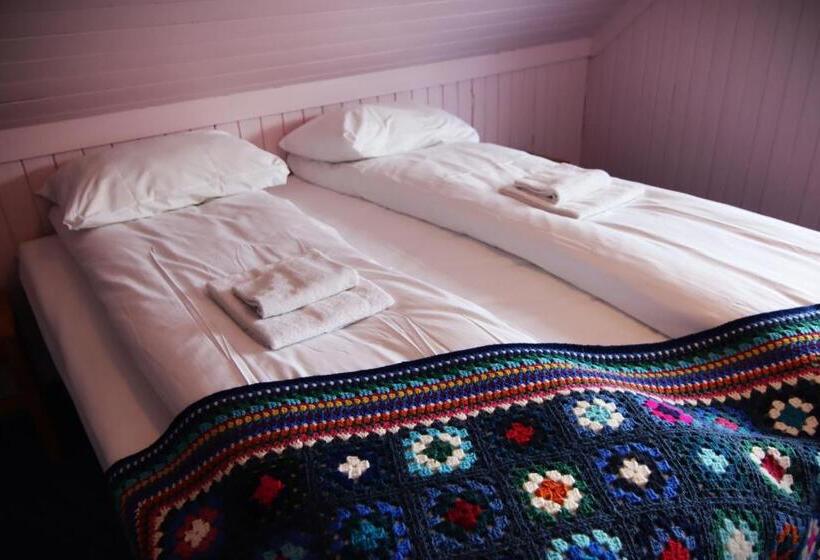 Семейный Номер, Nøtnes Midnattsol Guesthouse