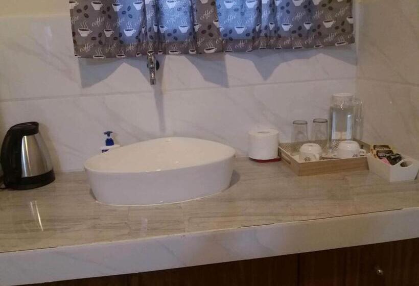 חדר סטנדרט, Point Gate Inn