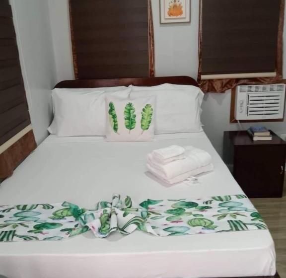 חדר סטנדרט, Point Gate Inn