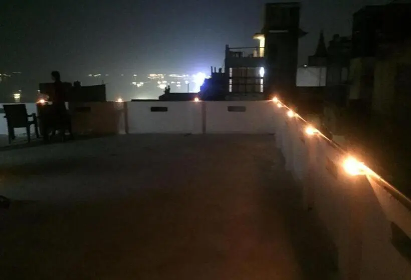Standard-huone, Sankardev Guest House D24 35