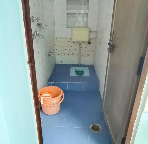 Deluxe Yhden Hengen Huone, Sankardev Guest House D24 35