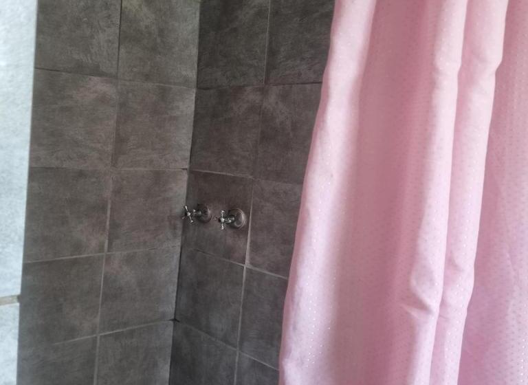 בית, חדר שינה 1, Peacevale Backpackers