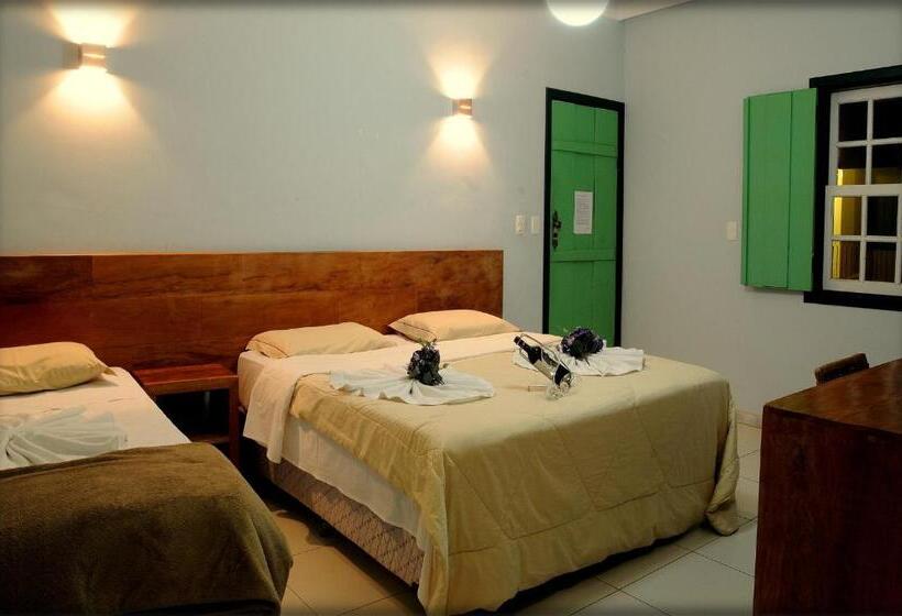 غرفة سوبيريور ثلاثية, Pousada Solar Dos Guaras