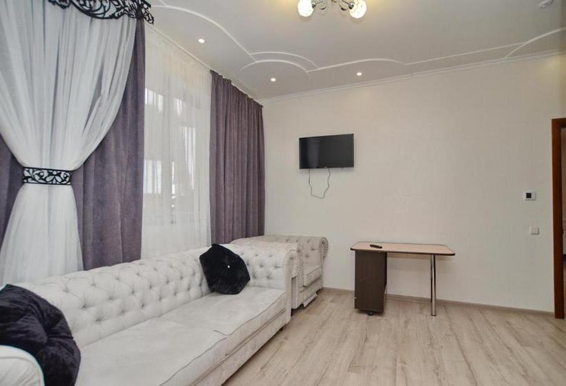 سوییت, Apart Hotel Orlan