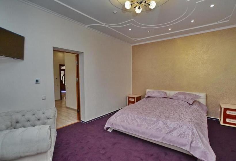 سوییت, Apart Hotel Orlan