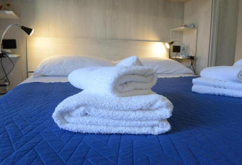 Standard Room King Size Bed, B&b Lamarina