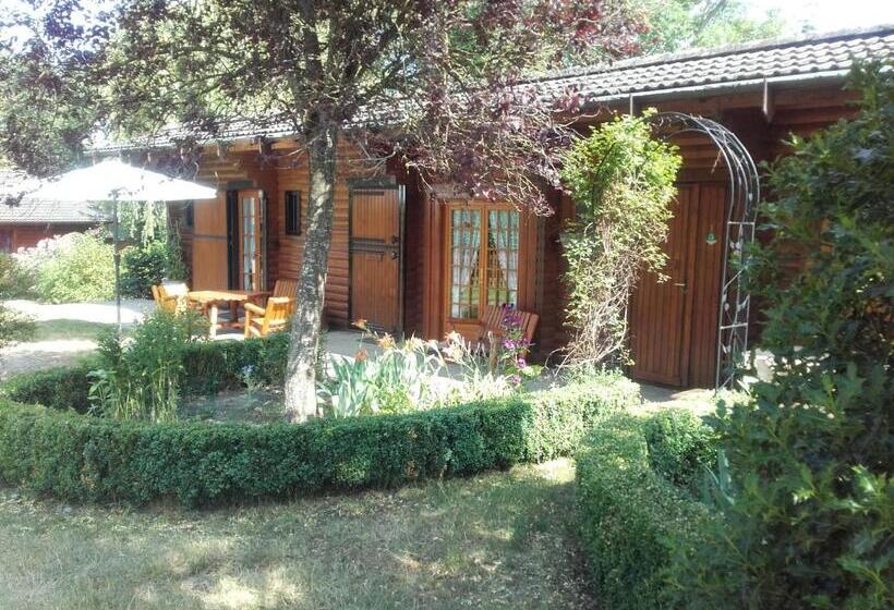 מיטת קינג בסוויטה, Chalet Le Paradou Adults Only
