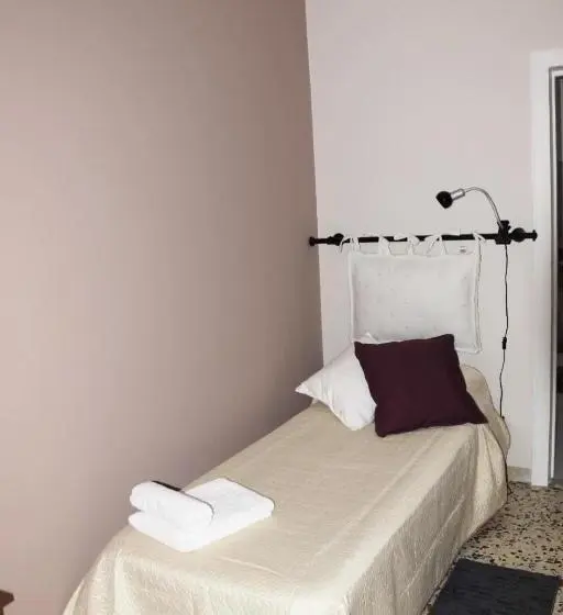 Standard Kolmen Hengen Huone, Margherita