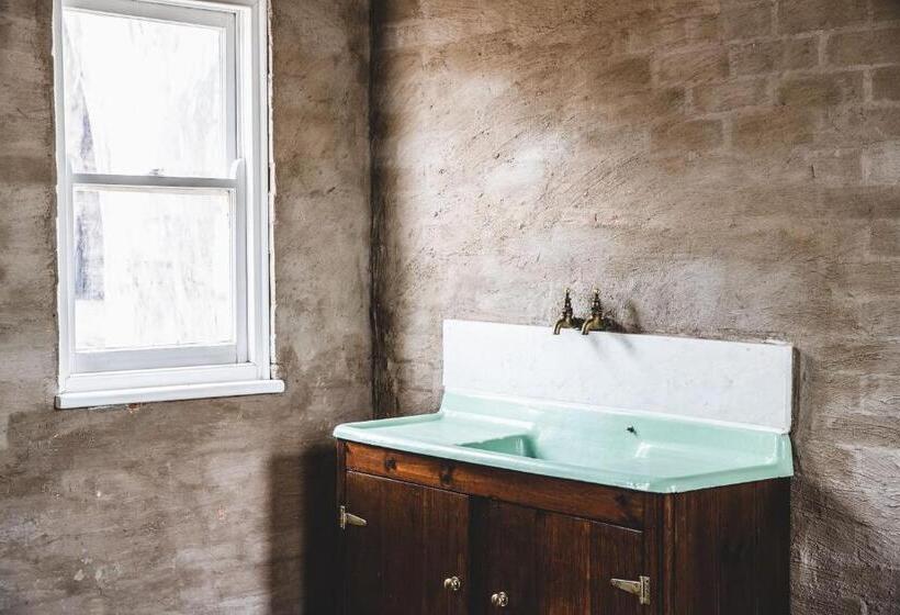 בית, חדר שינה 1, Ravenswood Homestead