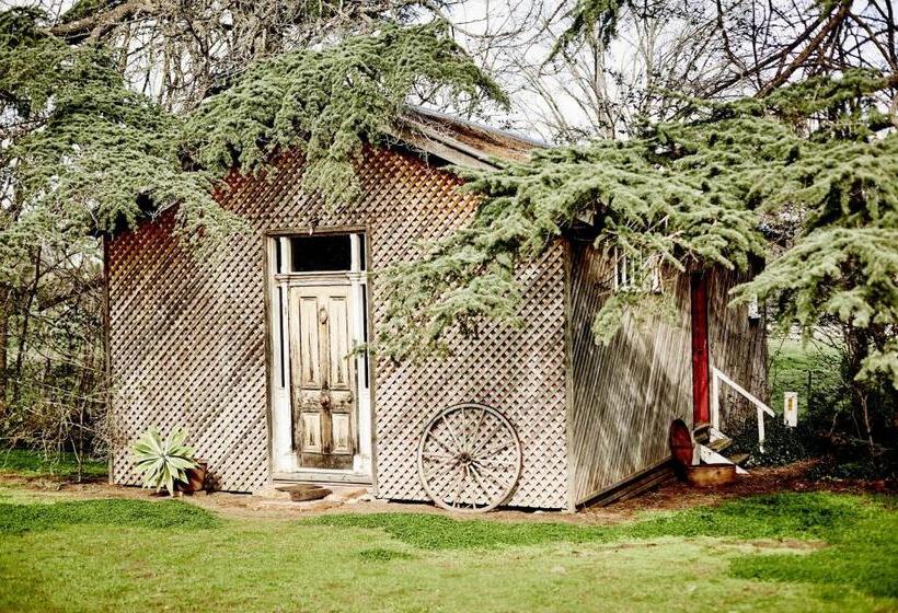 오두막, Ravenswood Homestead