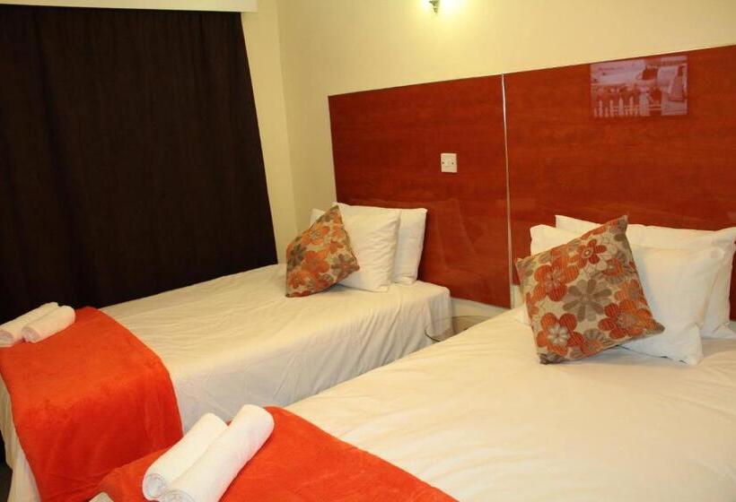 اتاق لوکس, Keeme Nao