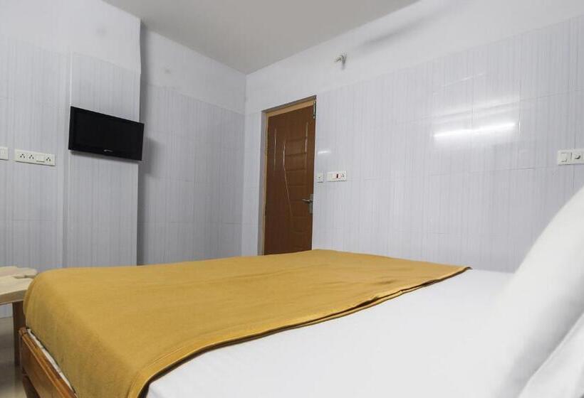 غرفة قياسية, Oyo 61145 Jks Deluxe Lodge