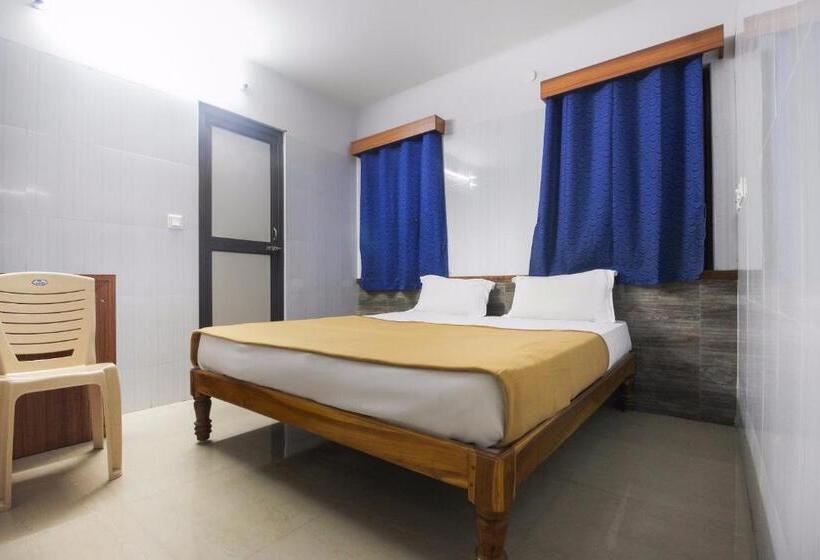 غرفة قياسية, Oyo 61145 Jks Deluxe Lodge