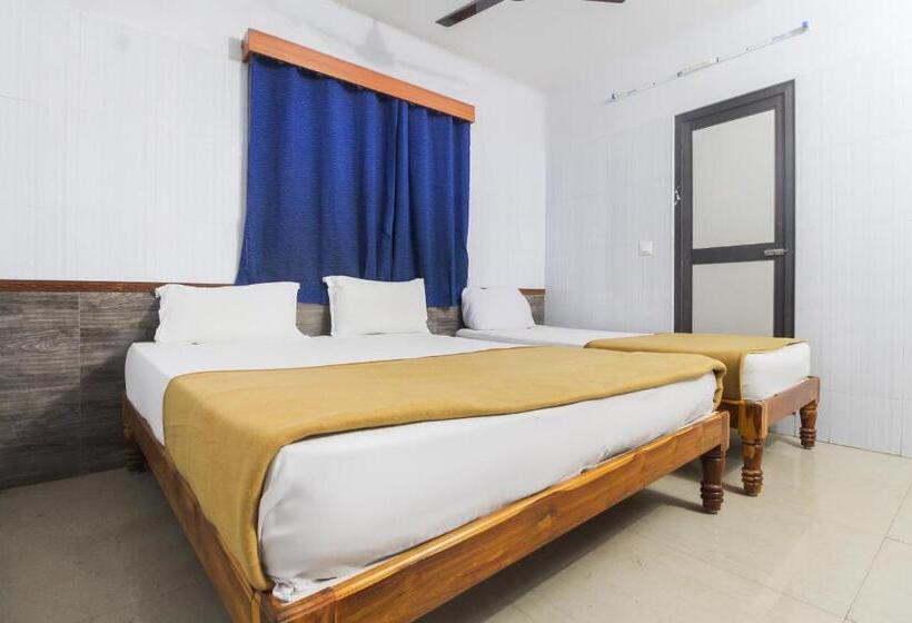 غرفة قياسية, Oyo 61145 Jks Deluxe Lodge