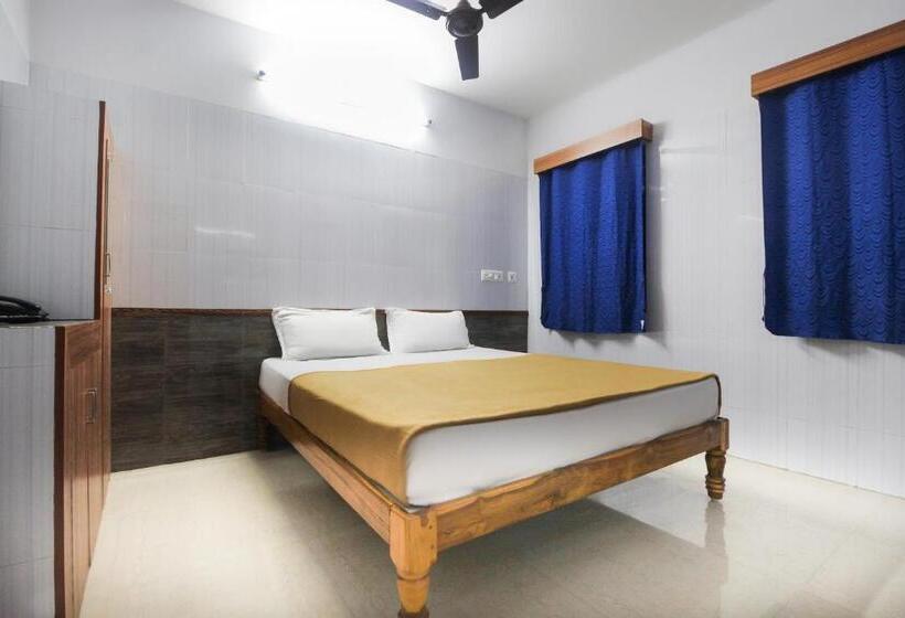 Номер Стандарт, Oyo 61145 Jks Deluxe Lodge