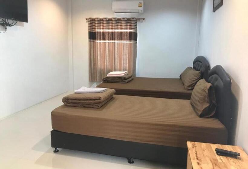 غرفة ديلوكس, Piman Inn Grand