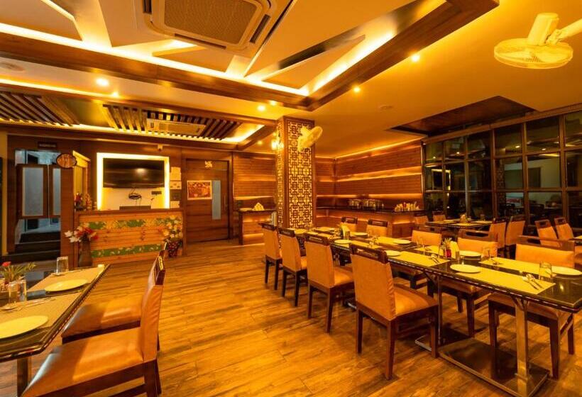 标准间带阳台, Royal Palace