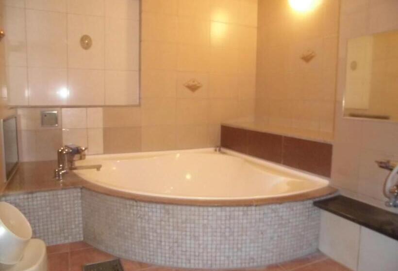 经济房, Sari Resort Kashiba