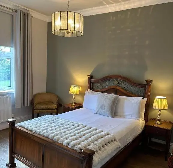 デラックスルーム, The Manor At Bickley