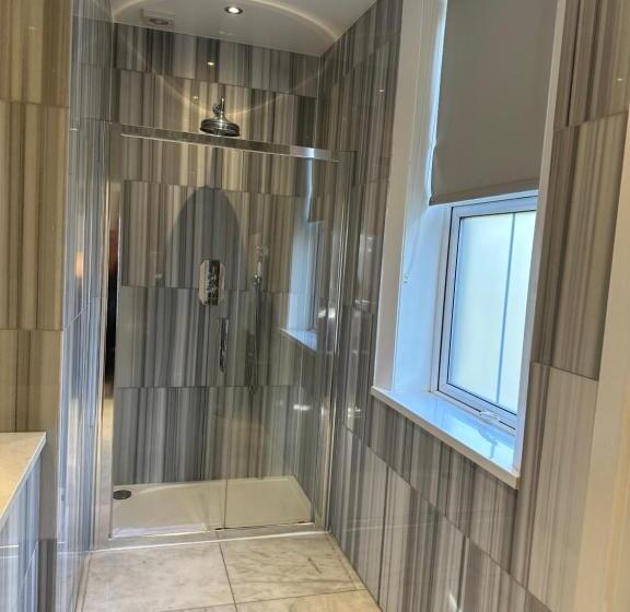 豪华房间, The Manor At Bickley