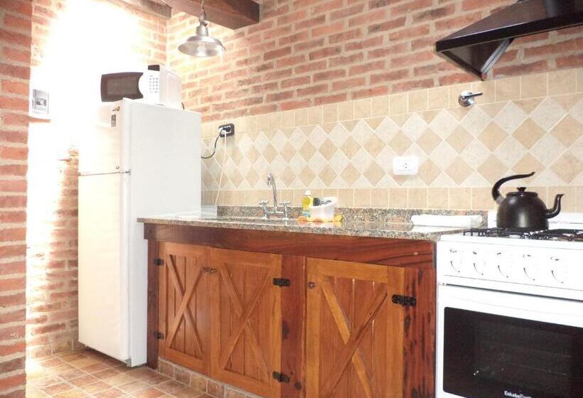 Семейное Бунгало, Mecohue