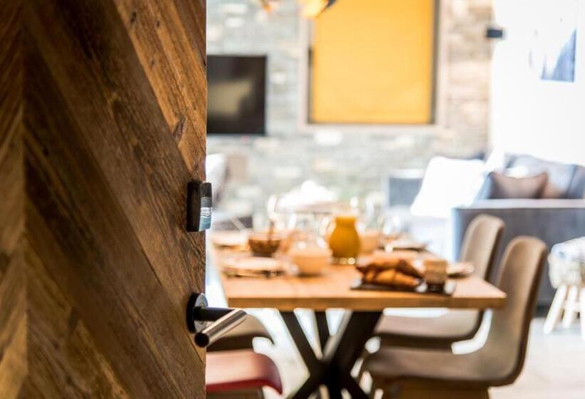 Апартаменты 2 Спальни, Montana Lodge