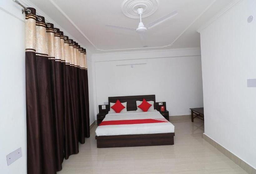 غرفة كلاسيكية ثلاثية, Oyo Hotel Asia Grand