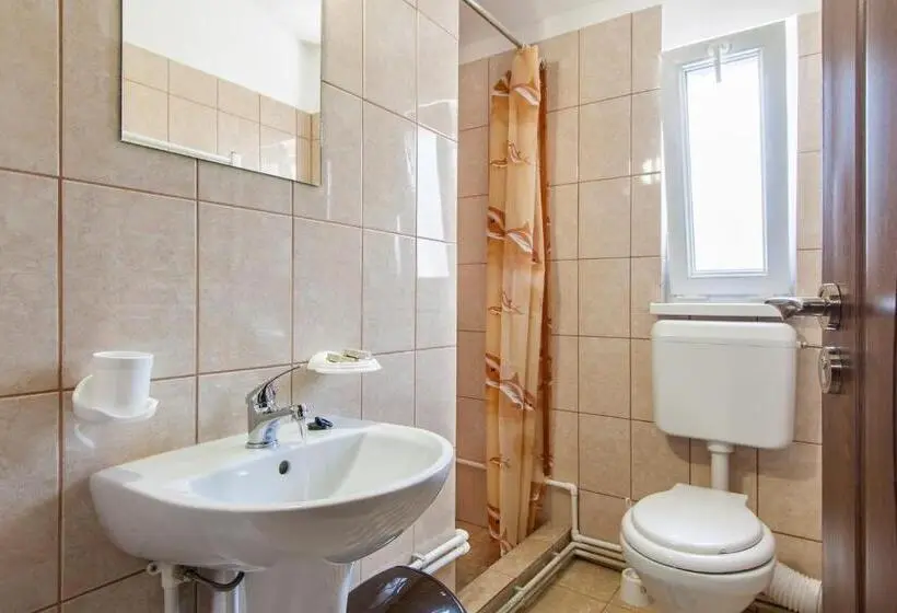 اتاق استاندارد سه نفره, Casa Arbo