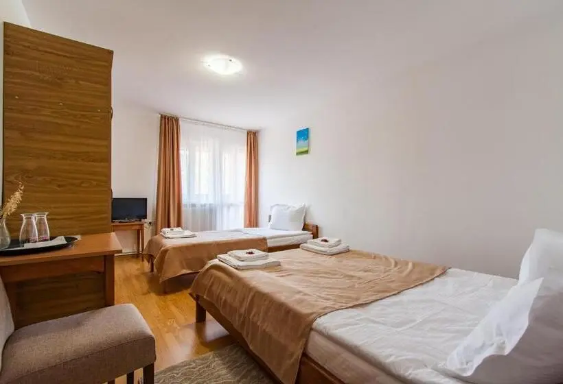 اتاق استاندارد سه نفره, Casa Arbo