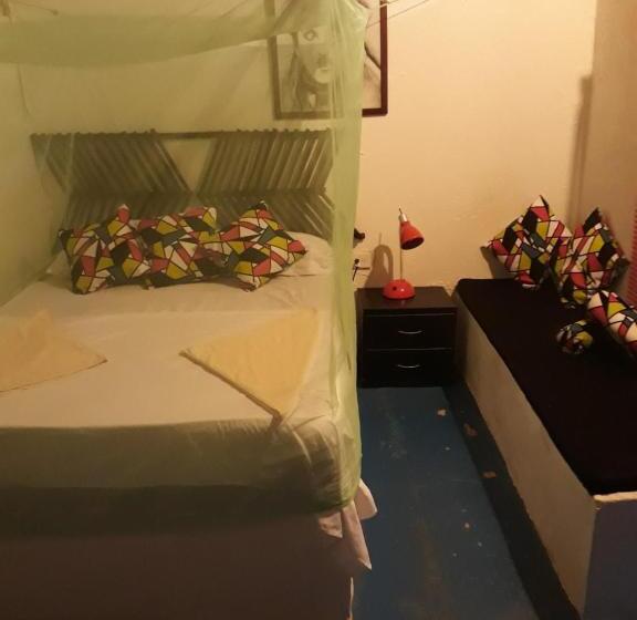 اتاق اکونومی, Hostel Cattleya