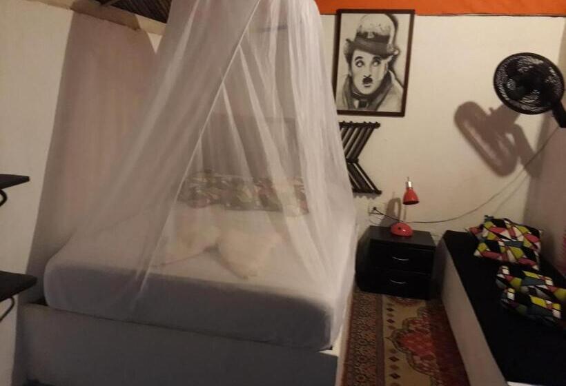 اتاق لوکس, Hostel Cattleya