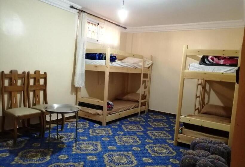 מיטה בחדר משותף, Cathedrale Guesthouse