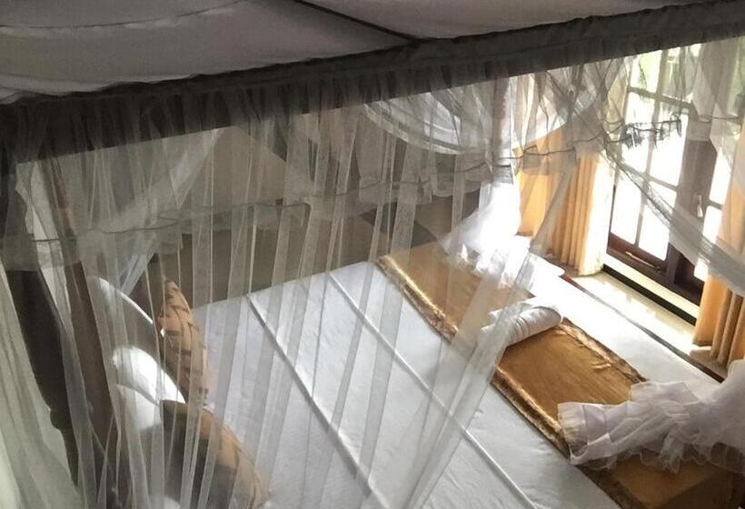 ガーデンビューファミリールーム, Kandyan Lounge