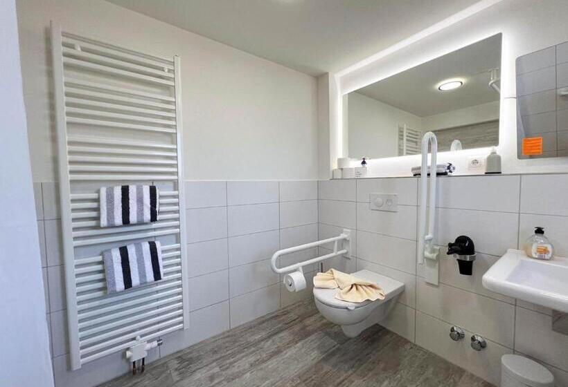 חדר סטנדרט לארבעה, Kapitaenshaus Lassen Zimmer Atlantis