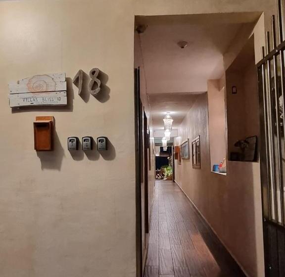 إستوديو قياسى مطل على البحر, Villas Bliss 18